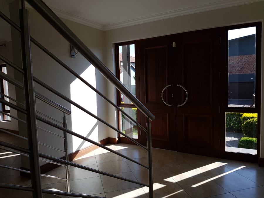 To Let 4 Bedroom Property for Rent in Olympus AH Gauteng