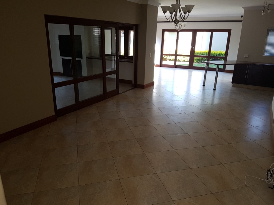 To Let 4 Bedroom Property for Rent in Olympus AH Gauteng