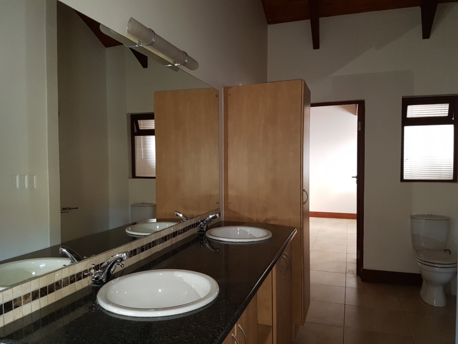 To Let 4 Bedroom Property for Rent in Olympus AH Gauteng