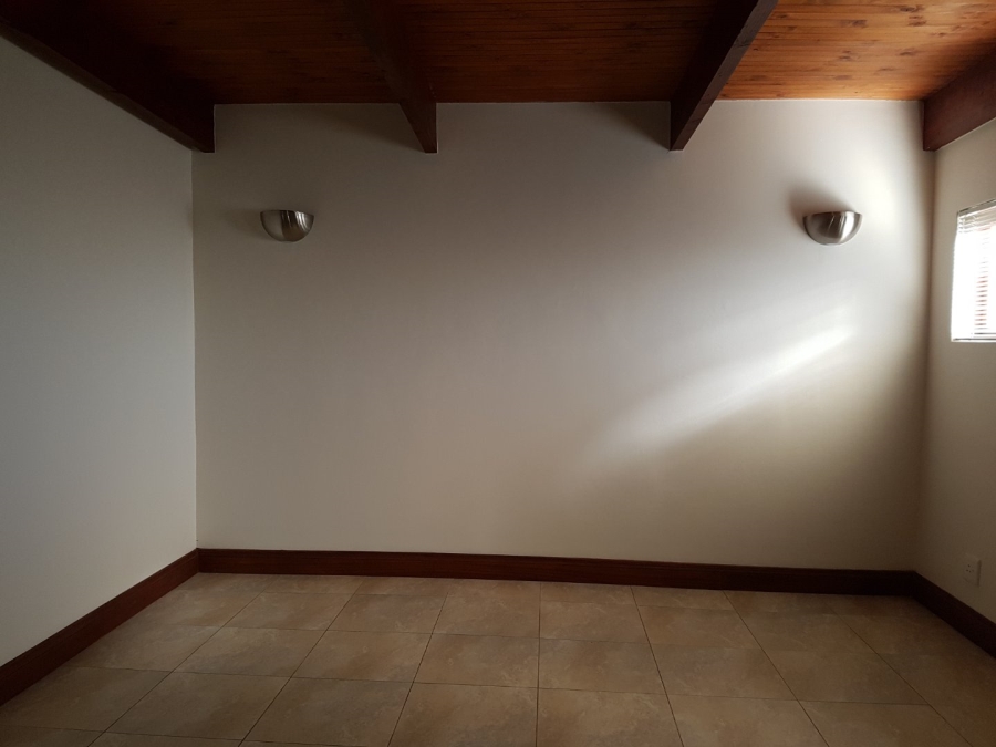 To Let 4 Bedroom Property for Rent in Olympus AH Gauteng