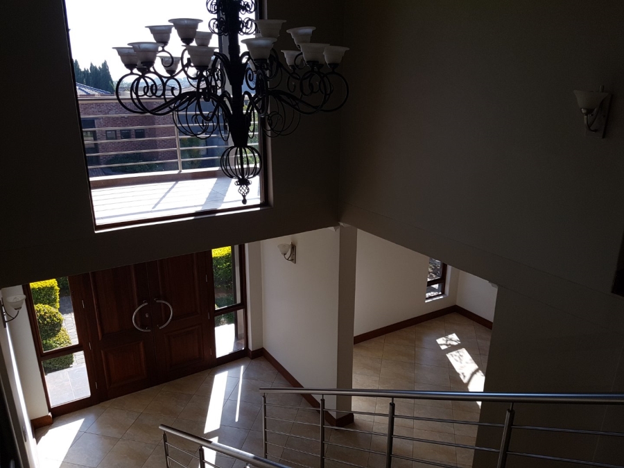 To Let 4 Bedroom Property for Rent in Olympus AH Gauteng