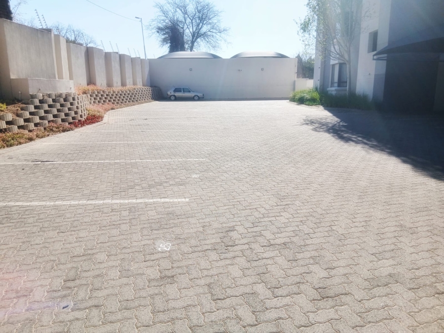 3 Bedroom Property for Sale in Broadacres Gauteng