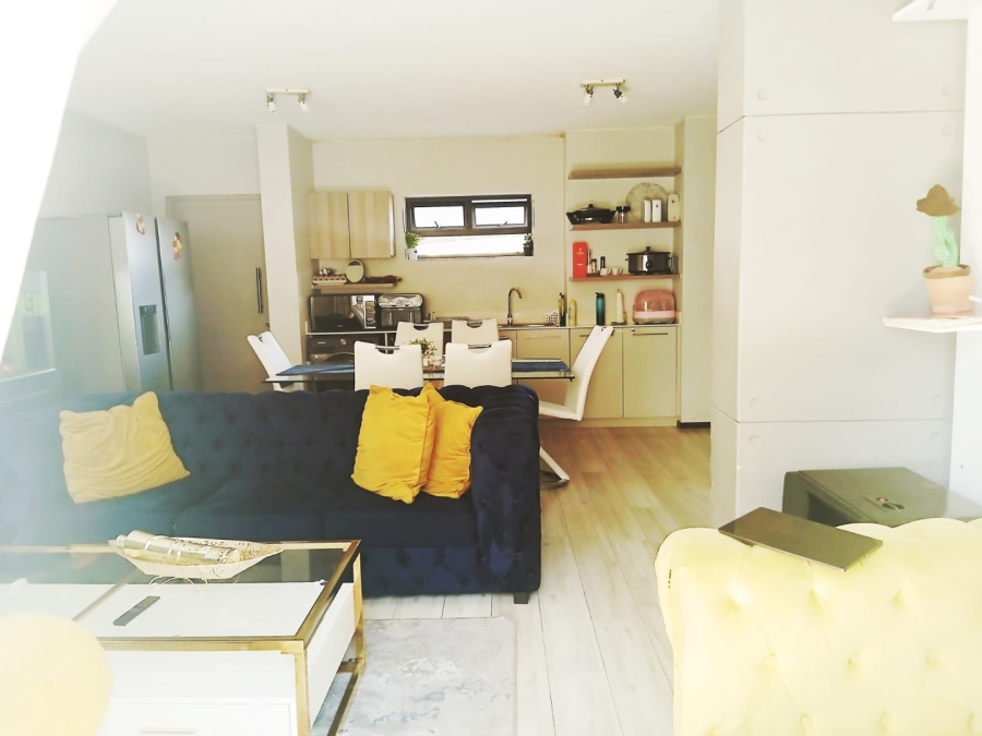 3 Bedroom Property for Sale in Broadacres Gauteng