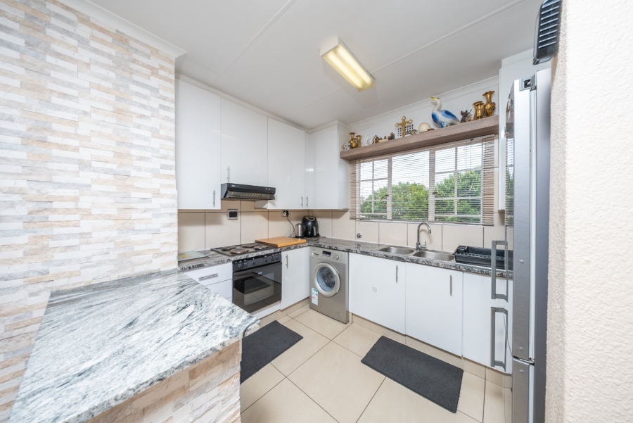 2 Bedroom Property for Sale in Eden Glen Gauteng