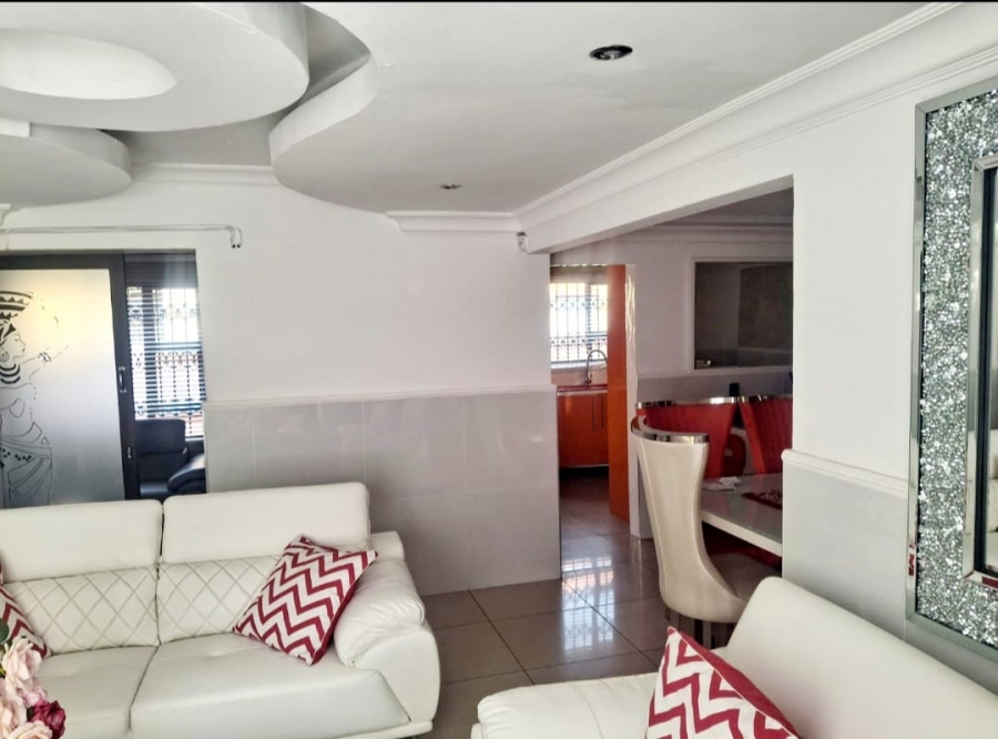 3 Bedroom Property for Sale in Golden Gardens Gauteng