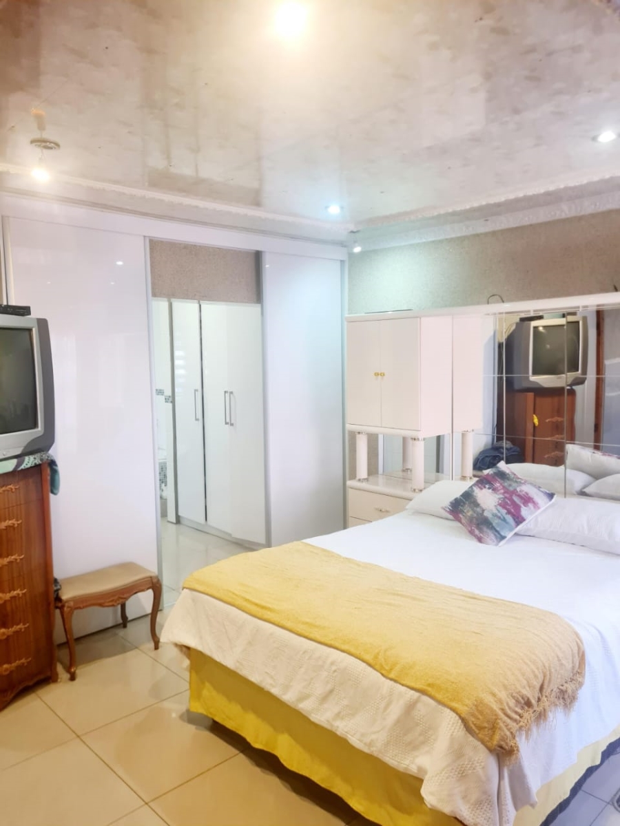 3 Bedroom Property for Sale in Golden Gardens Gauteng