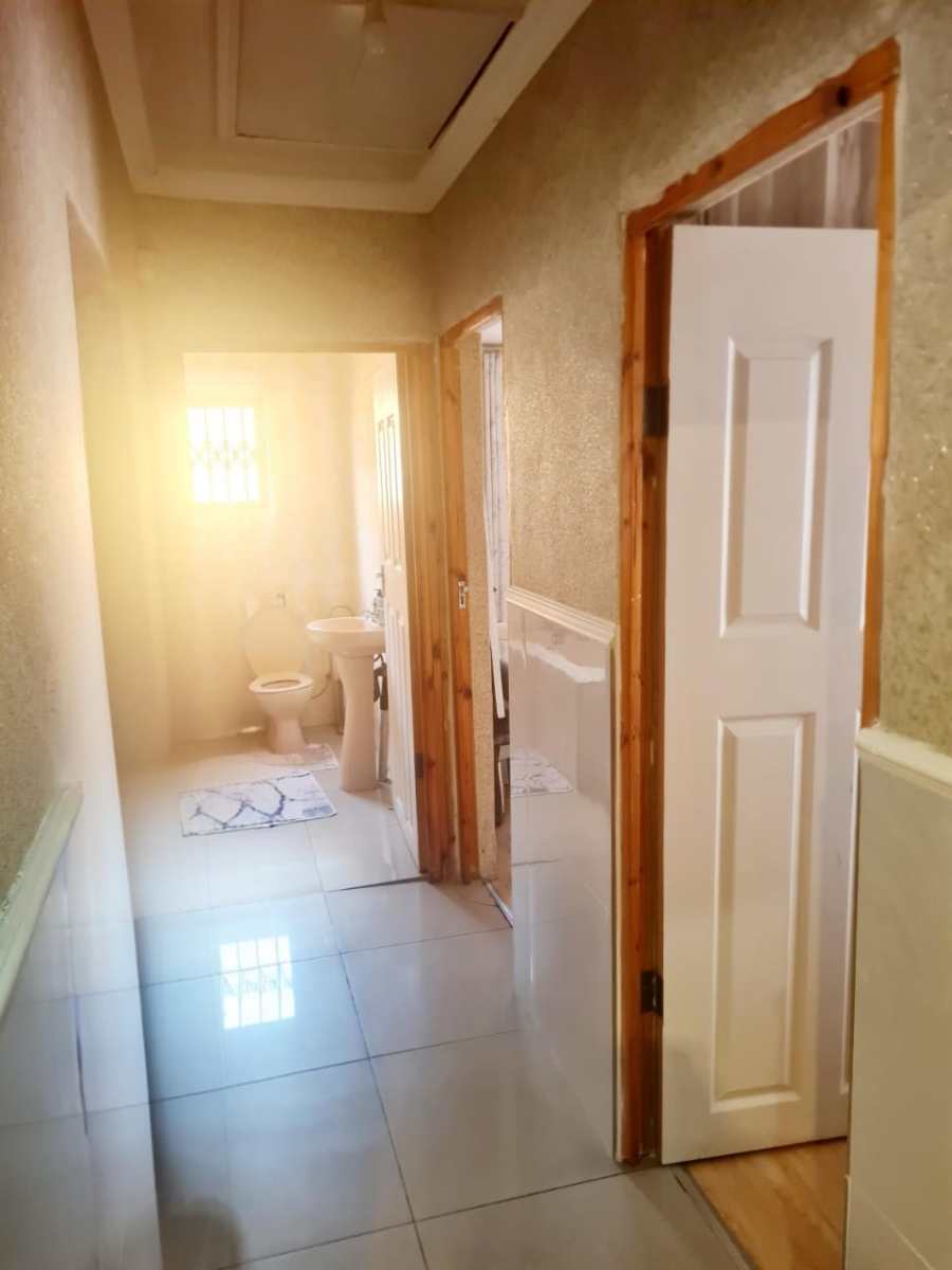 3 Bedroom Property for Sale in Golden Gardens Gauteng