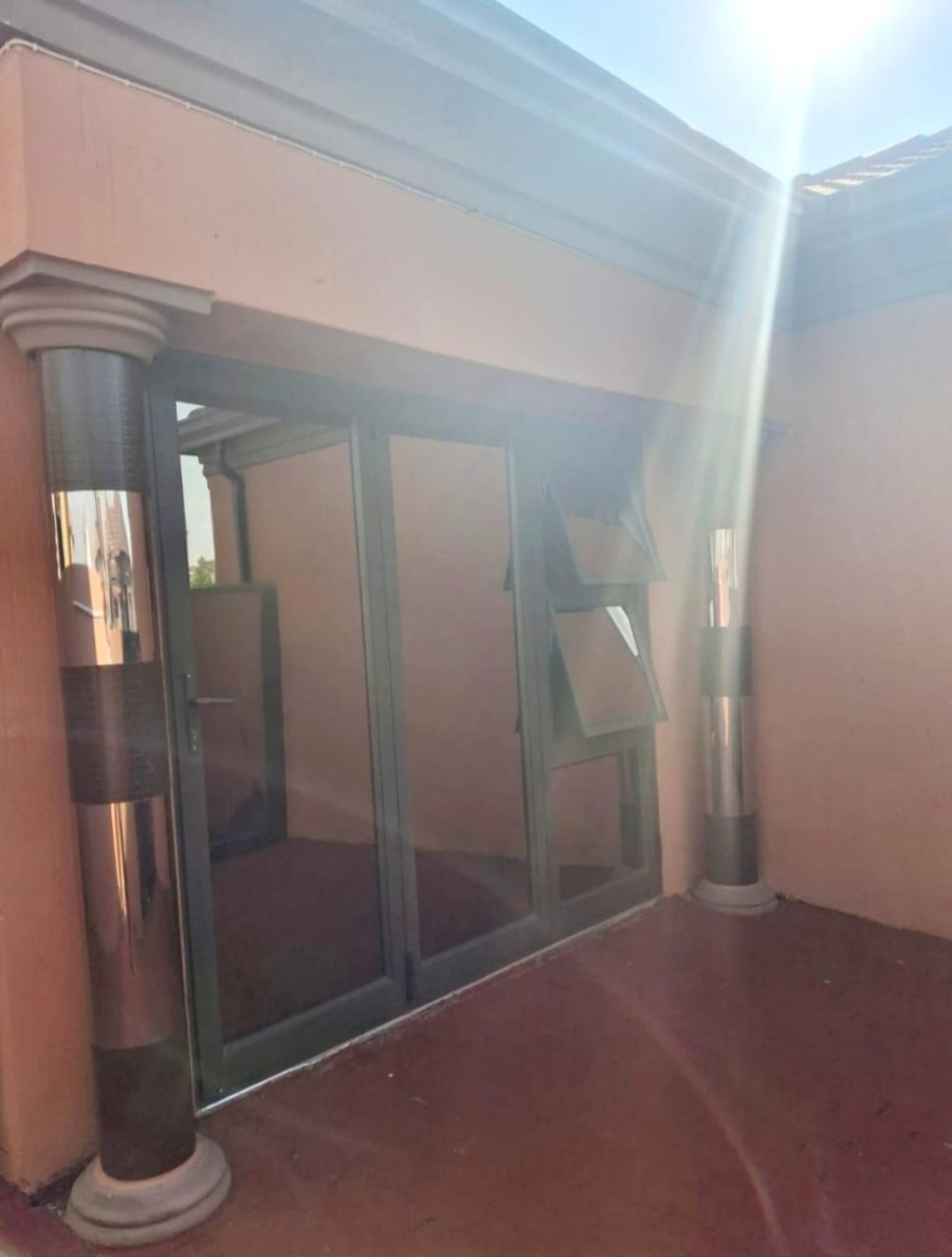 3 Bedroom Property for Sale in Golden Gardens Gauteng
