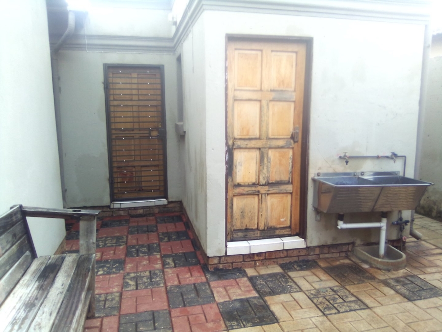 To Let 1 Bedroom Property for Rent in Dawn Park Gauteng