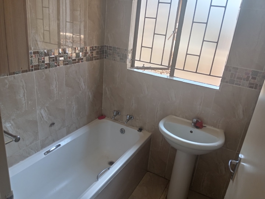 3 Bedroom Property for Sale in Soshanguve VV Gauteng