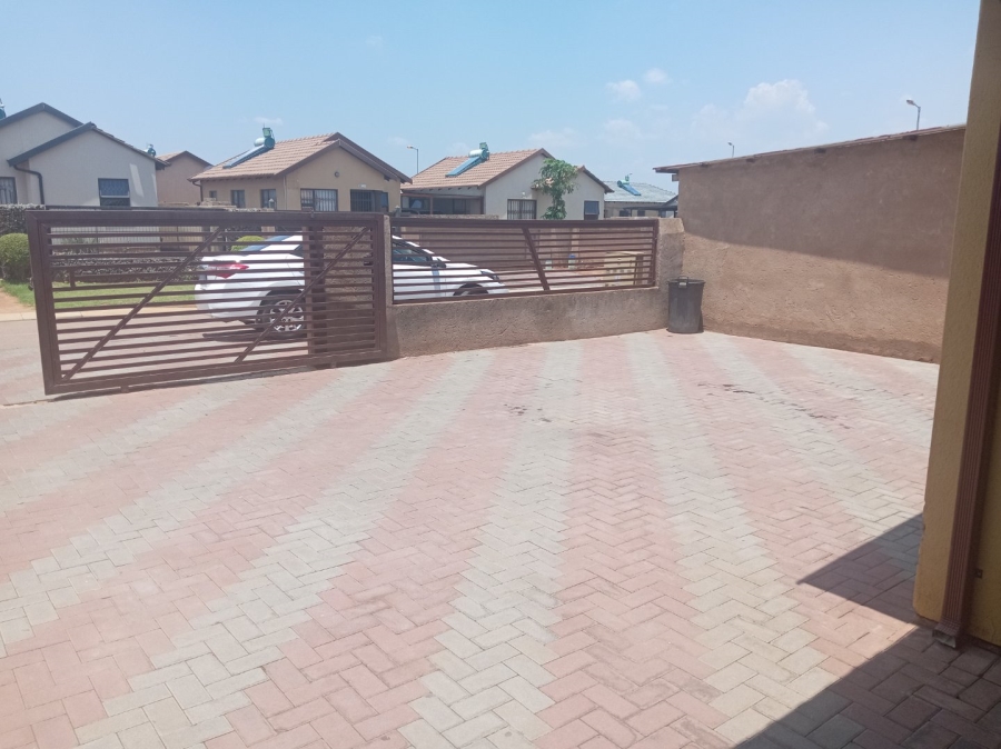3 Bedroom Property for Sale in Soshanguve VV Gauteng