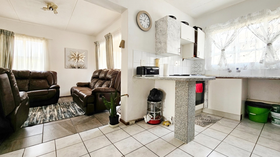 2 Bedroom Property for Sale in Three Rivers Gauteng