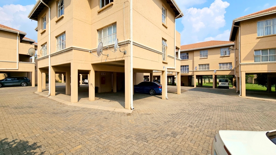 2 Bedroom Property for Sale in Three Rivers Gauteng