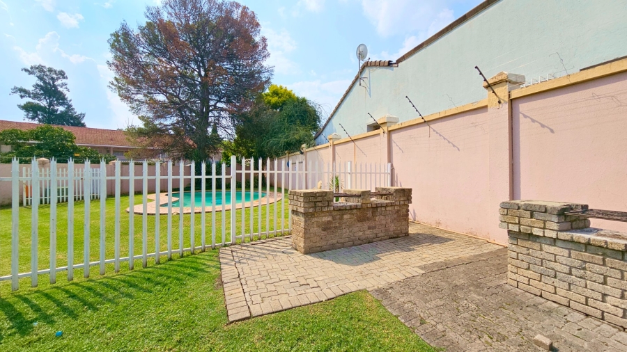 2 Bedroom Property for Sale in Three Rivers Gauteng