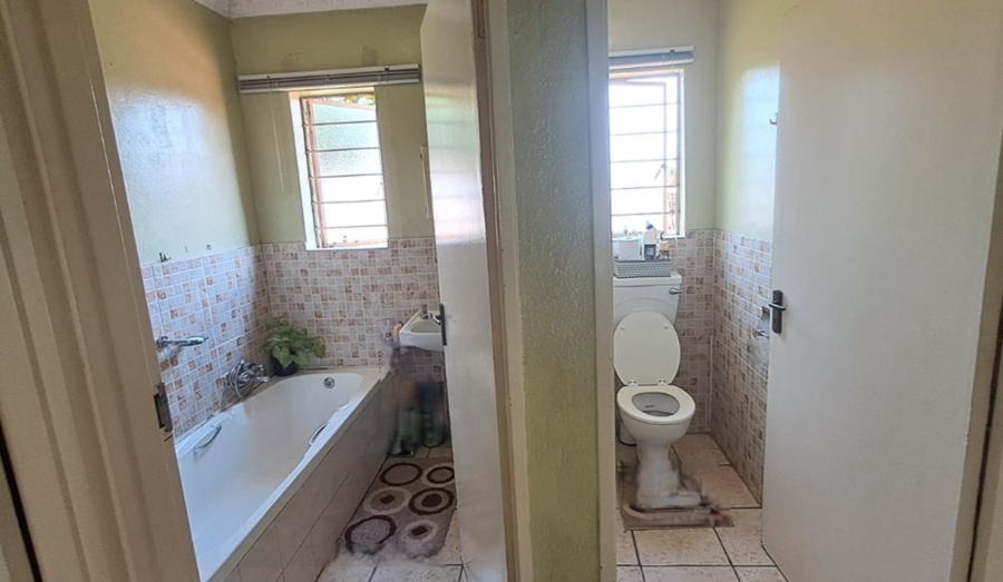 2 Bedroom Property for Sale in Philip Nel Park Gauteng