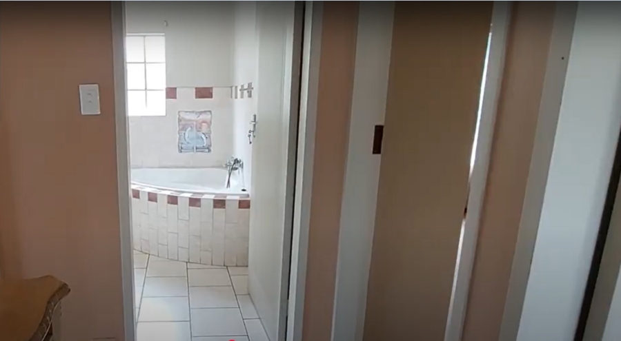 3 Bedroom Property for Sale in Kilner Park Gauteng