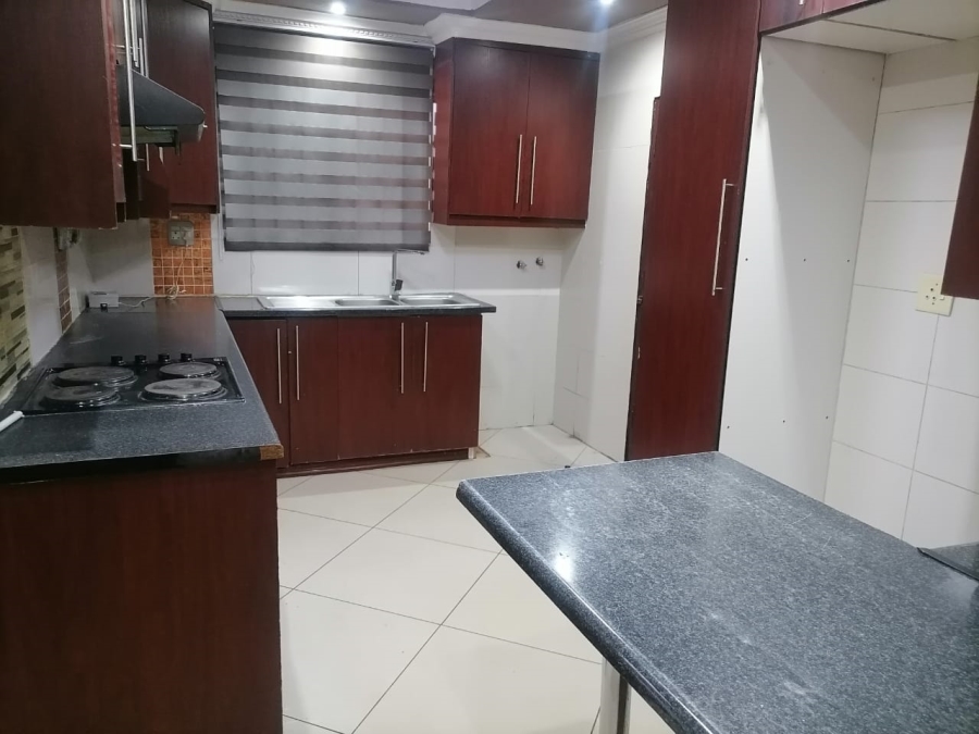 To Let 3 Bedroom Property for Rent in Dawn Park Gauteng