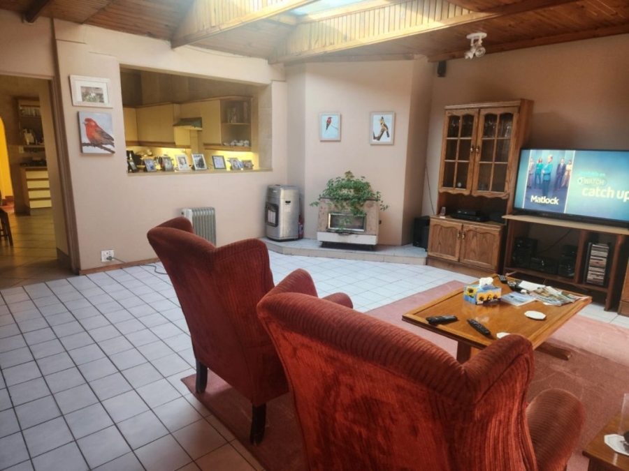 3 Bedroom Property for Sale in South Kensington Gauteng