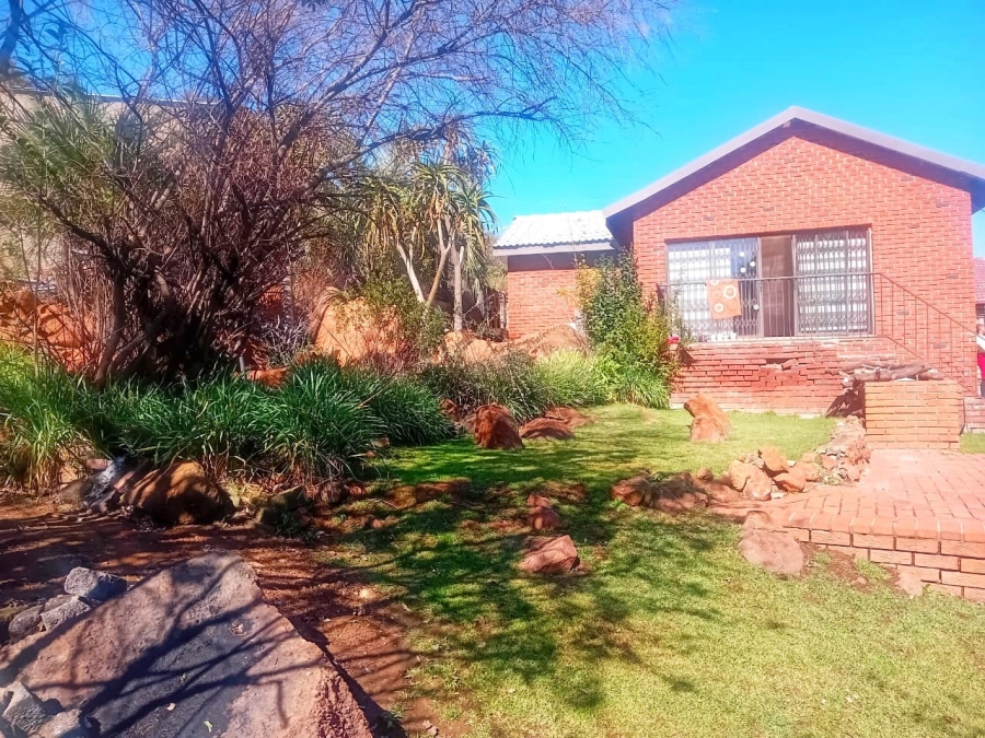 9 Bedroom Property for Sale in Naturena Gauteng