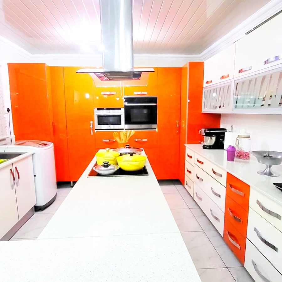 9 Bedroom Property for Sale in Naturena Gauteng