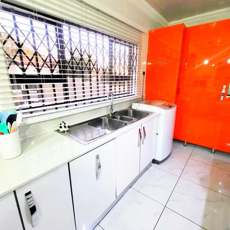 9 Bedroom Property for Sale in Naturena Gauteng