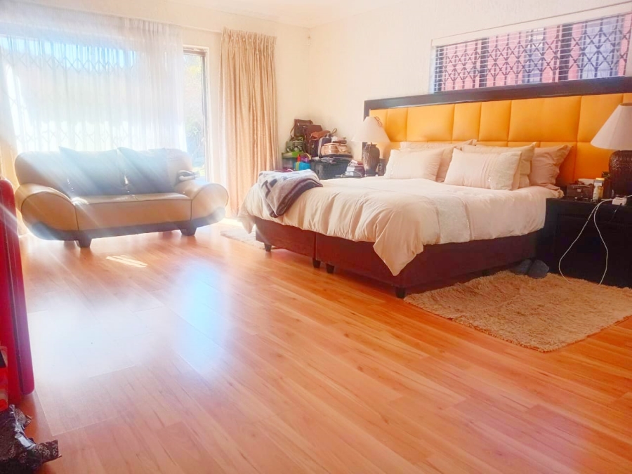 9 Bedroom Property for Sale in Naturena Gauteng