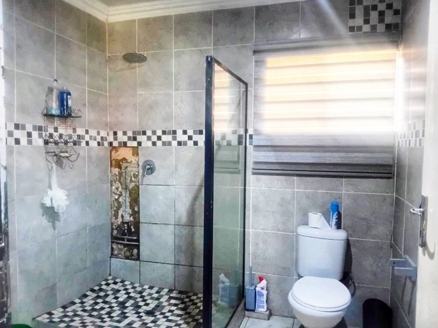 9 Bedroom Property for Sale in Naturena Gauteng