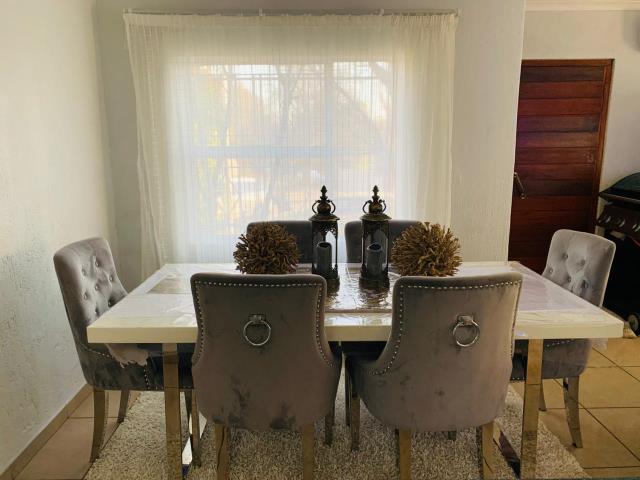 To Let 3 Bedroom Property for Rent in Buccleuch Gauteng