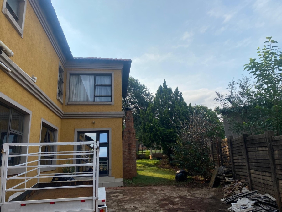 5 Bedroom Property for Sale in Proclamation Hill Gauteng