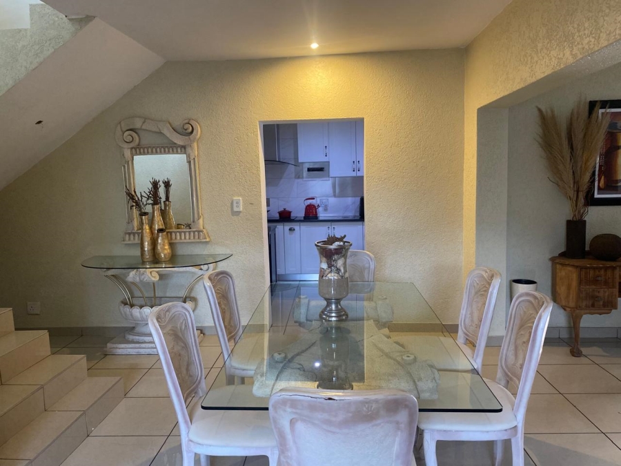 5 Bedroom Property for Sale in Proclamation Hill Gauteng