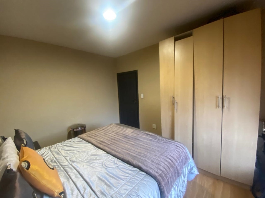 5 Bedroom Property for Sale in Proclamation Hill Gauteng