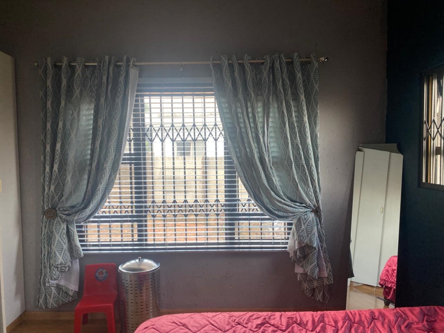 5 Bedroom Property for Sale in Proclamation Hill Gauteng