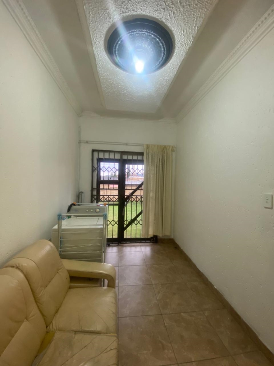 5 Bedroom Property for Sale in Proclamation Hill Gauteng