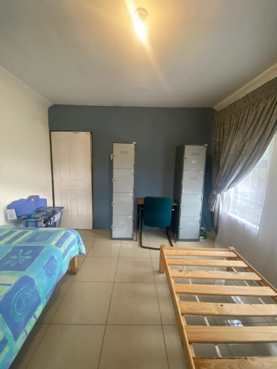 5 Bedroom Property for Sale in Proclamation Hill Gauteng