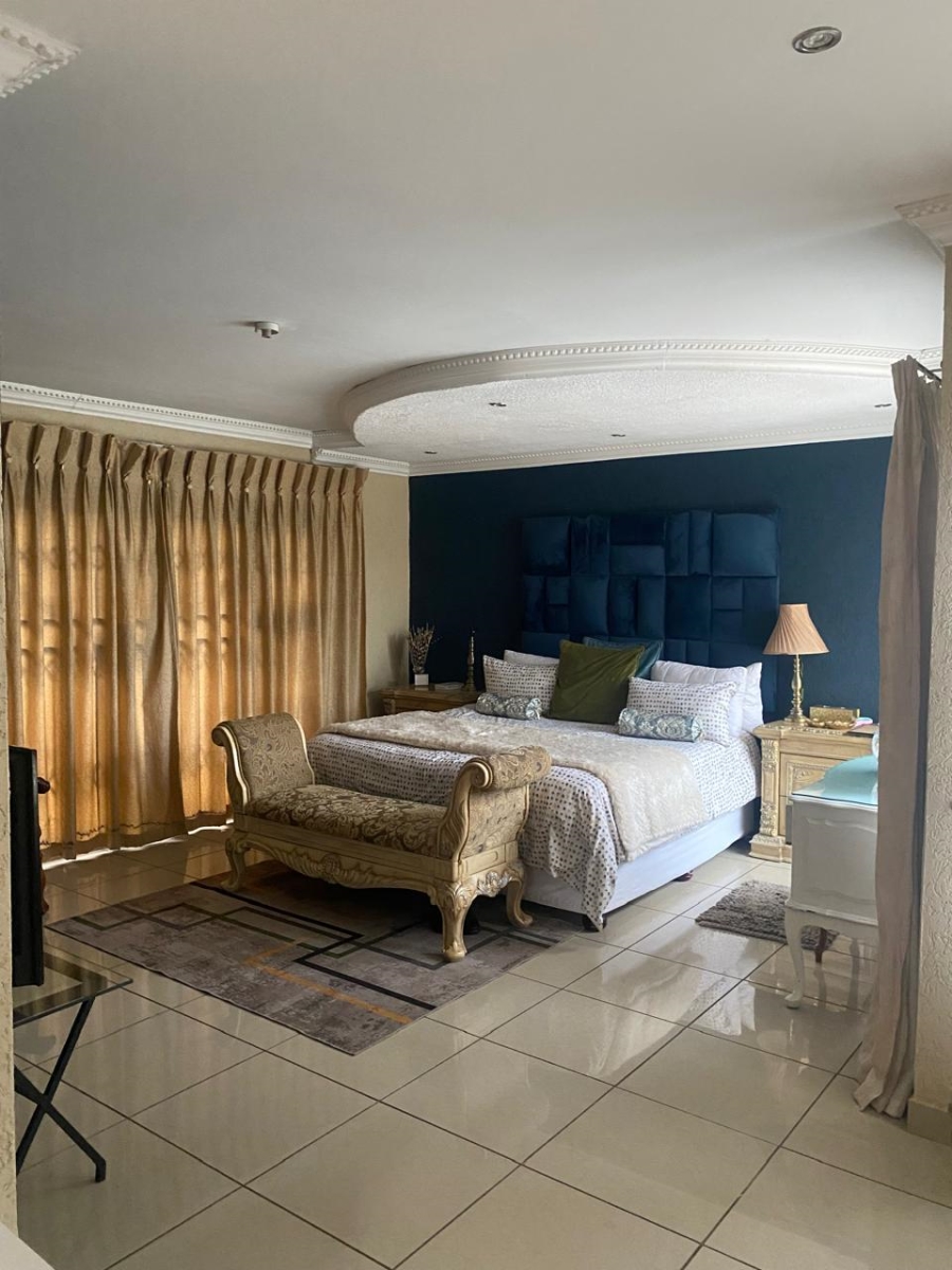 5 Bedroom Property for Sale in Proclamation Hill Gauteng