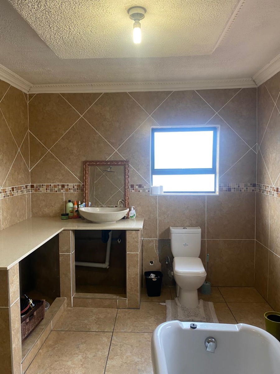 5 Bedroom Property for Sale in Proclamation Hill Gauteng