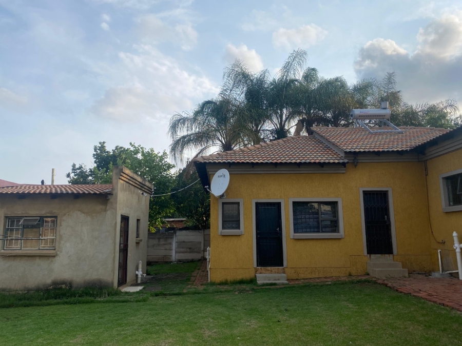 5 Bedroom Property for Sale in Proclamation Hill Gauteng