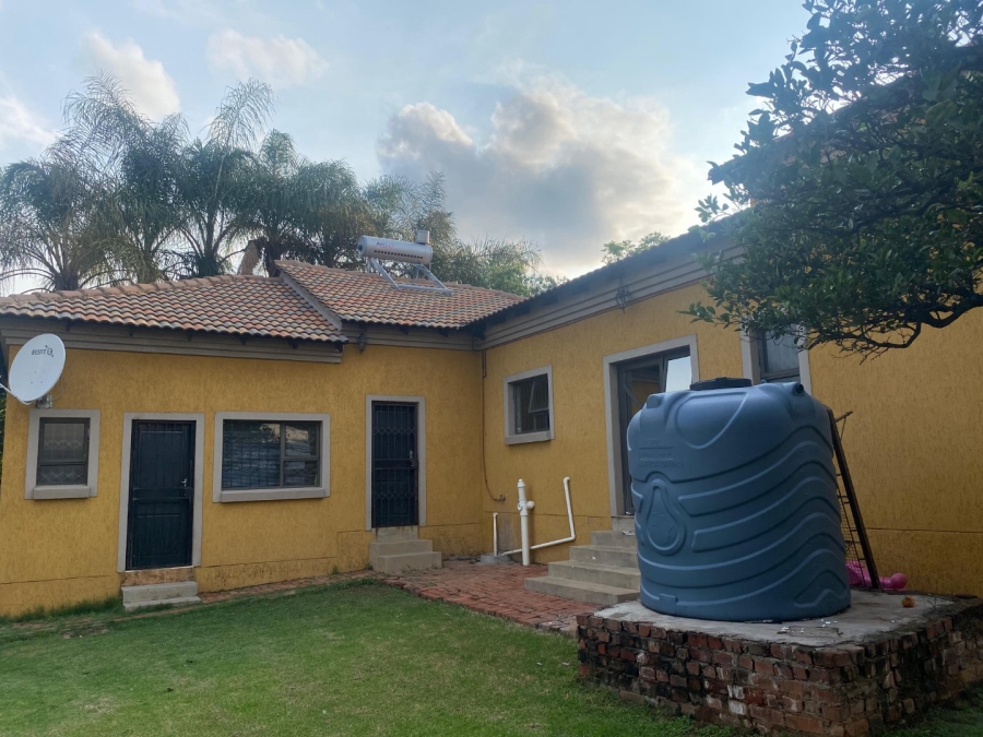 5 Bedroom Property for Sale in Proclamation Hill Gauteng