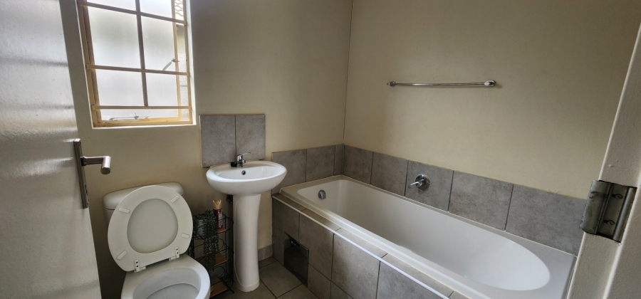 2 Bedroom Property for Sale in Sky City Gauteng