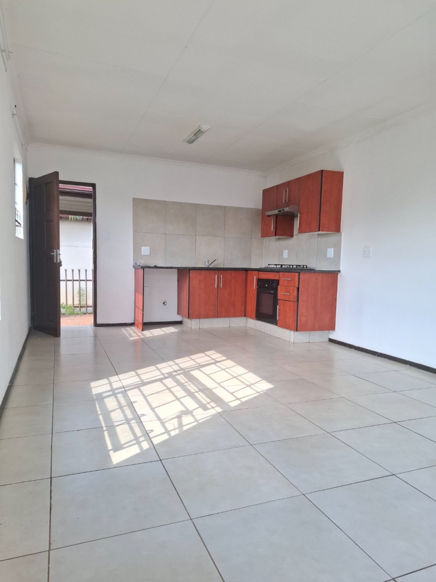 To Let 2 Bedroom Property for Rent in Heatherview Gauteng