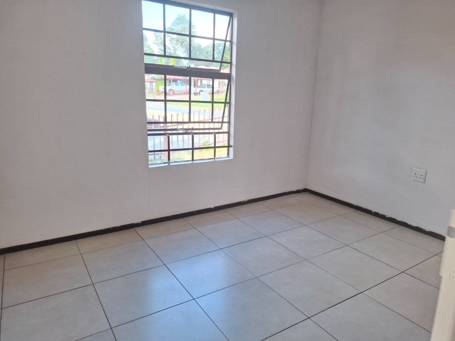 To Let 2 Bedroom Property for Rent in Heatherview Gauteng