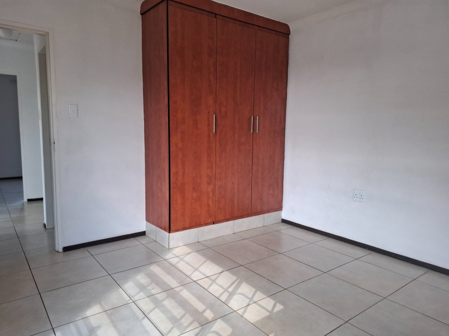 To Let 2 Bedroom Property for Rent in Heatherview Gauteng