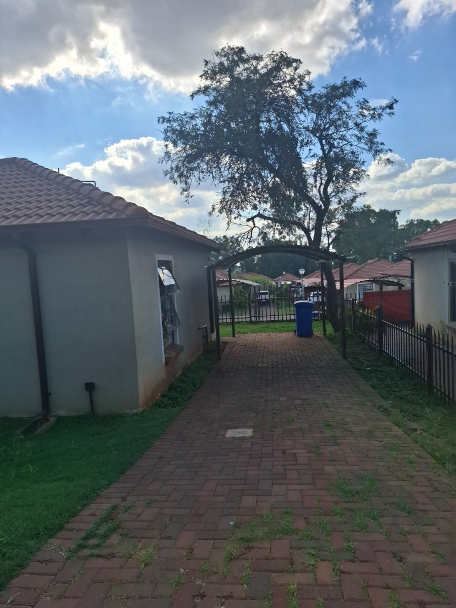 To Let 2 Bedroom Property for Rent in Heatherview Gauteng