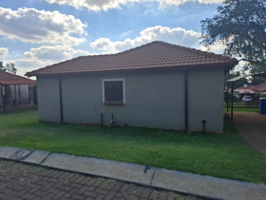 To Let 2 Bedroom Property for Rent in Heatherview Gauteng