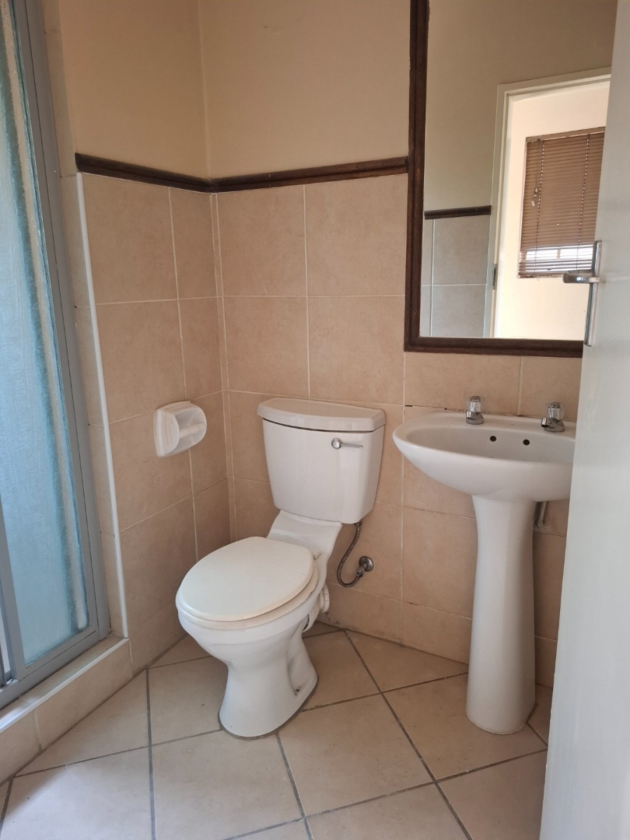 1 Bedroom Property for Sale in Wonderpark Estate Gauteng