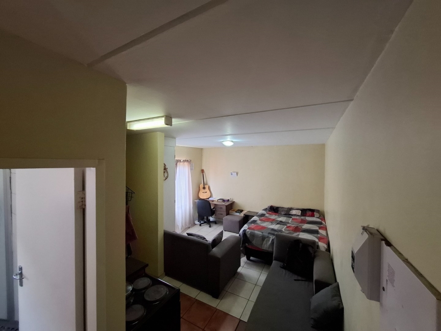 1 Bedroom Property for Sale in Riviera Gauteng