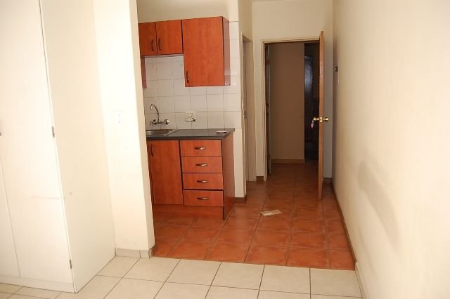 To Let 1 Bedroom Property for Rent in Riviera Gauteng