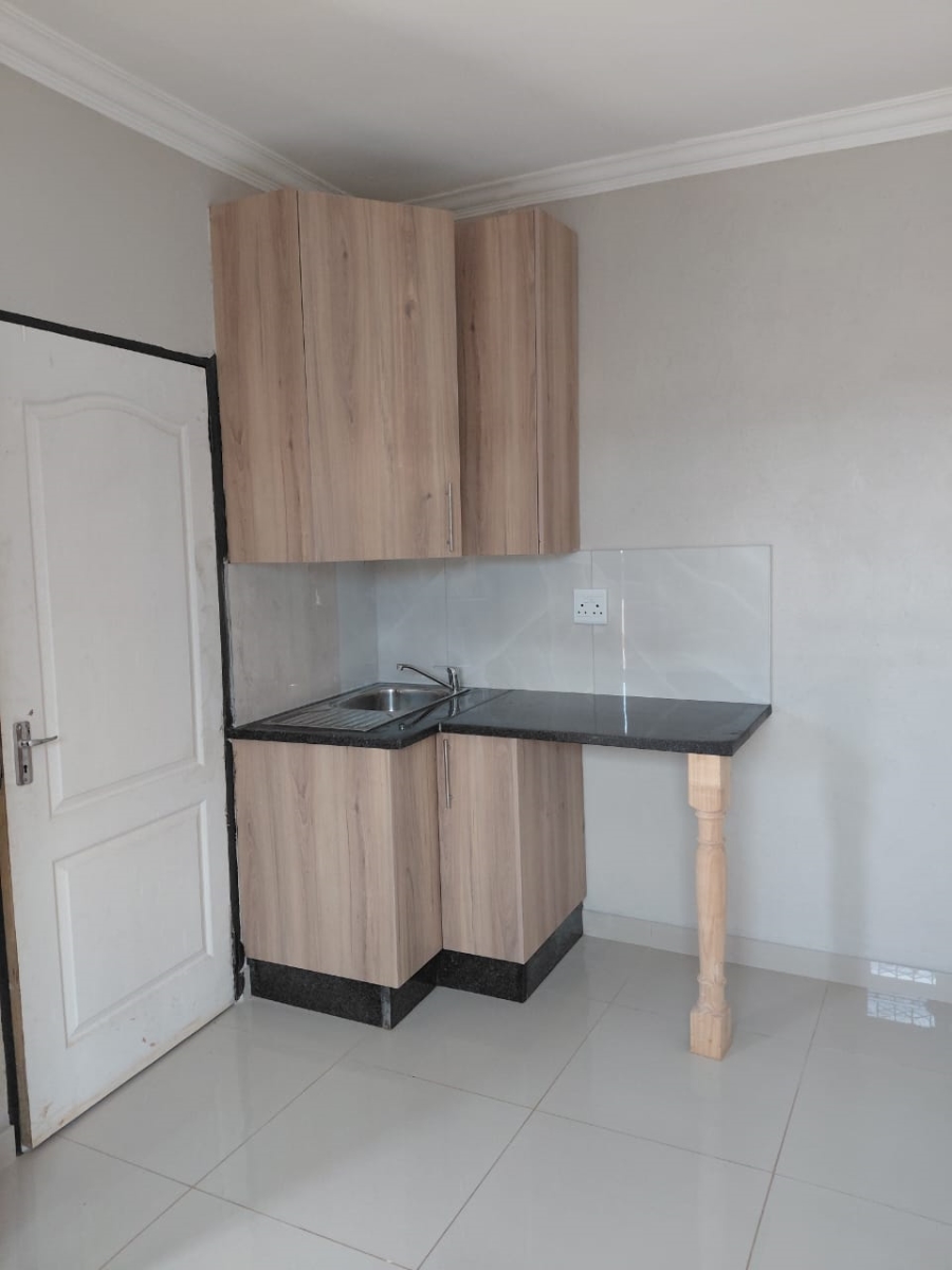 1 Bedroom Property for Sale in Soshanguve FF Gauteng