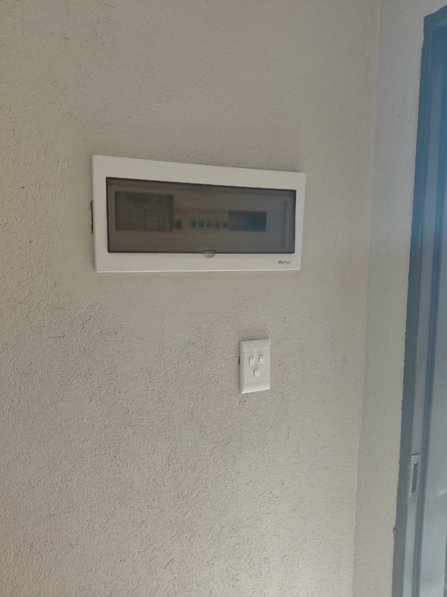 1 Bedroom Property for Sale in Soshanguve FF Gauteng