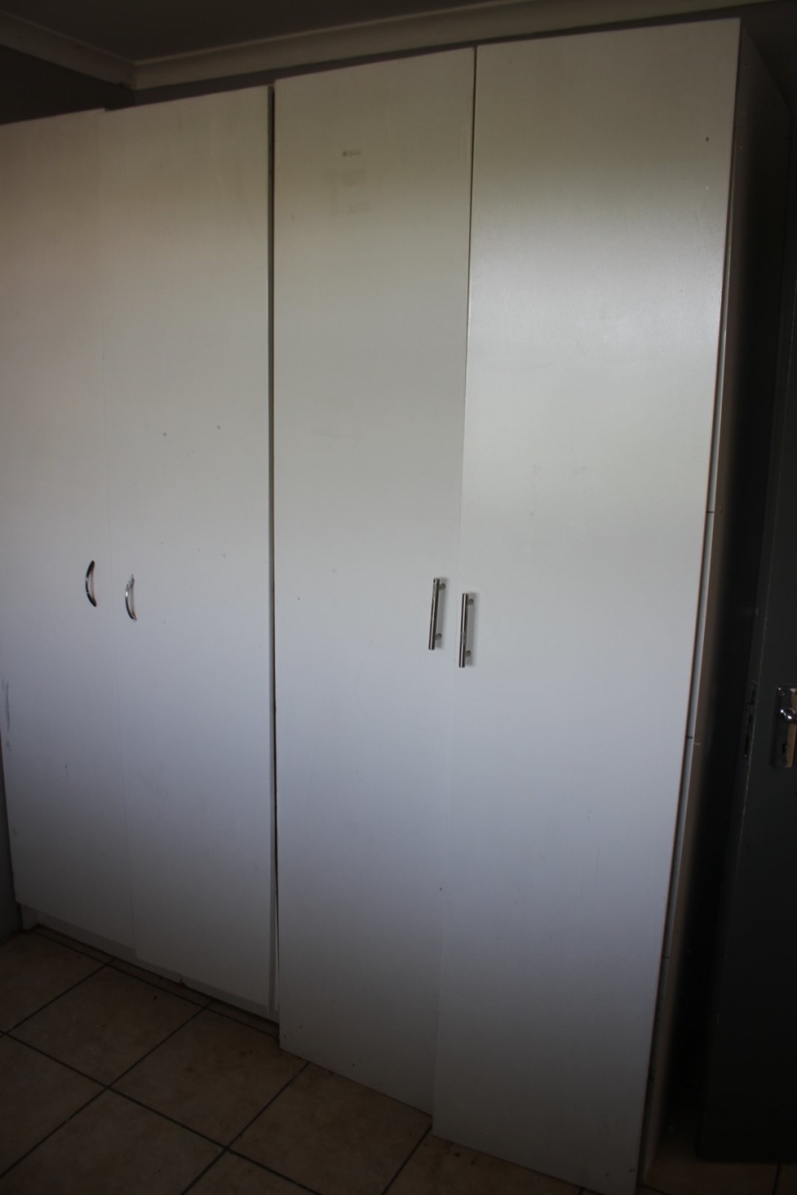 To Let 2 Bedroom Property for Rent in Fleurhof Gauteng